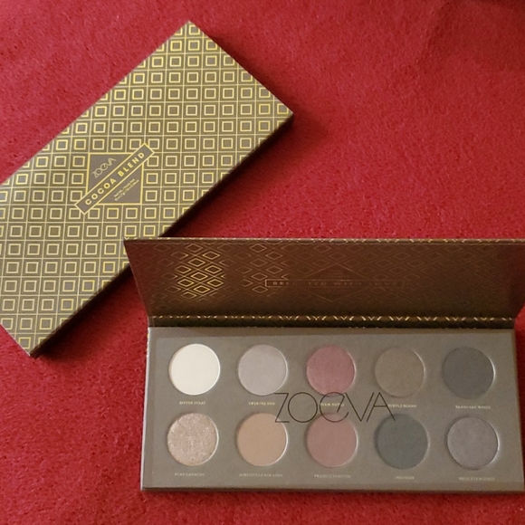 Make Up Bundle - Picture 4 of 5